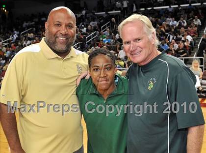 Thumbnail 3 in Clovis West vs. Poly (CIF SoCal D1 Final) photogallery.