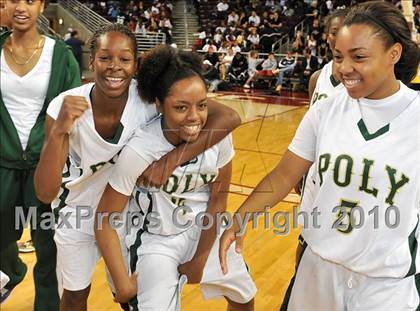 Thumbnail 3 in Clovis West vs. Poly (CIF SoCal D1 Final) photogallery.