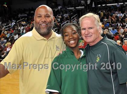 Thumbnail 1 in Clovis West vs. Poly (CIF SoCal D1 Final) photogallery.