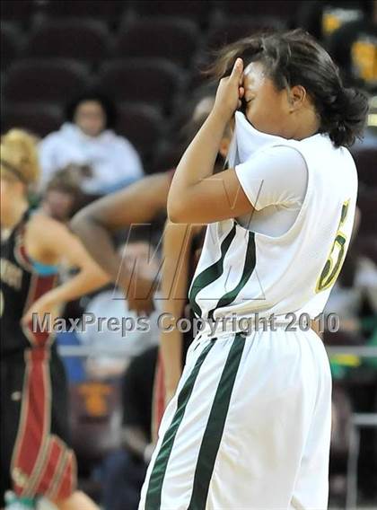 Thumbnail 2 in Clovis West vs. Poly (CIF SoCal D1 Final) photogallery.