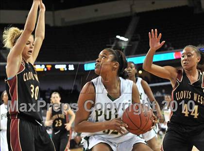 Thumbnail 3 in Clovis West vs. Poly (CIF SoCal D1 Final) photogallery.