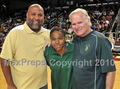 Thumbnail 2 in Clovis West vs. Poly (CIF SoCal D1 Final) photogallery.
