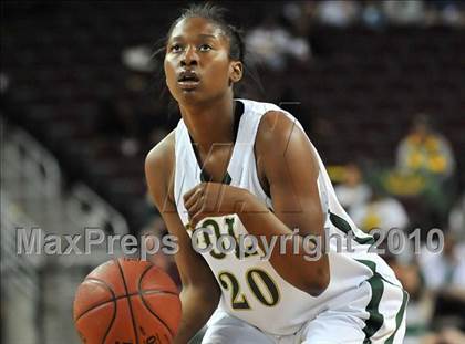 Thumbnail 2 in Clovis West vs. Poly (CIF SoCal D1 Final) photogallery.