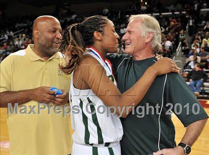 Thumbnail 1 in Clovis West vs. Poly (CIF SoCal D1 Final) photogallery.