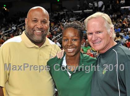 Thumbnail 1 in Clovis West vs. Poly (CIF SoCal D1 Final) photogallery.