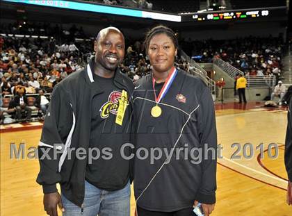 Thumbnail 3 in Clovis West vs. Poly (CIF SoCal D1 Final) photogallery.