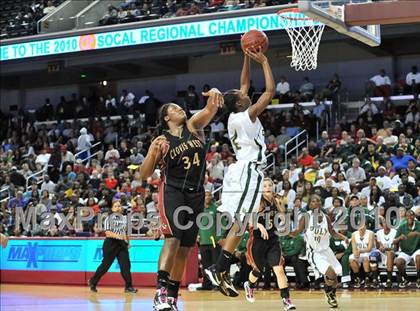 Thumbnail 1 in Clovis West vs. Poly (CIF SoCal D1 Final) photogallery.