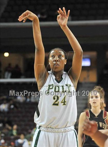 Thumbnail 2 in Clovis West vs. Poly (CIF SoCal D1 Final) photogallery.