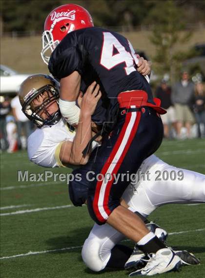 Thumbnail 1 in Olathe @ Kent Denver (CHSAA 3A Playoff) photogallery.