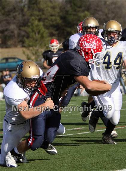 Thumbnail 1 in Olathe @ Kent Denver (CHSAA 3A Playoff) photogallery.