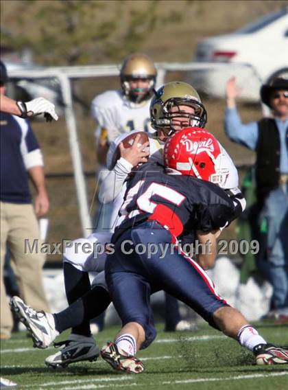 Thumbnail 2 in Olathe @ Kent Denver (CHSAA 3A Playoff) photogallery.