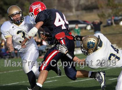Thumbnail 2 in Olathe @ Kent Denver (CHSAA 3A Playoff) photogallery.