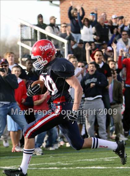 Thumbnail 2 in Olathe @ Kent Denver (CHSAA 3A Playoff) photogallery.