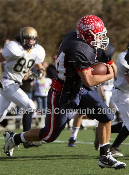 Thumbnail 2 in Olathe @ Kent Denver (CHSAA 3A Playoff) photogallery.