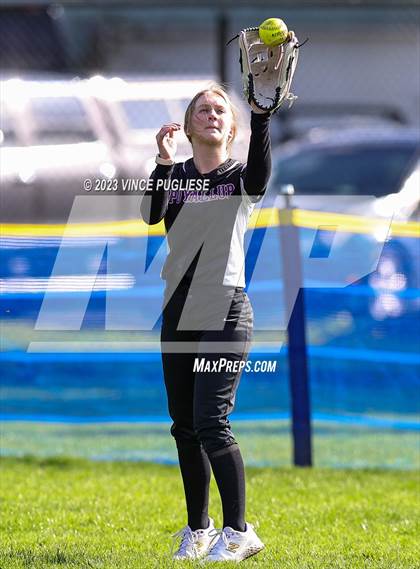 Thumbnail 2 in Puyallup @ Olympia photogallery.