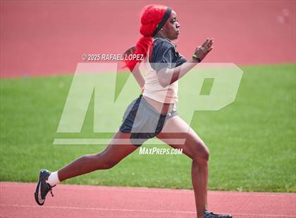 Thumbnail 3 in Dave Bethany Relays (200M) photogallery.