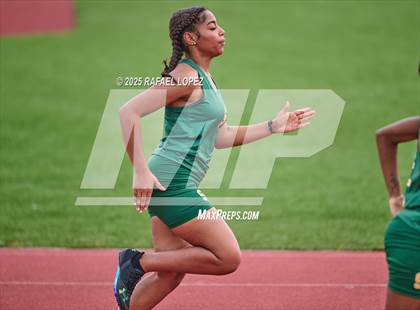 Thumbnail 3 in Dave Bethany Relays (200M) photogallery.