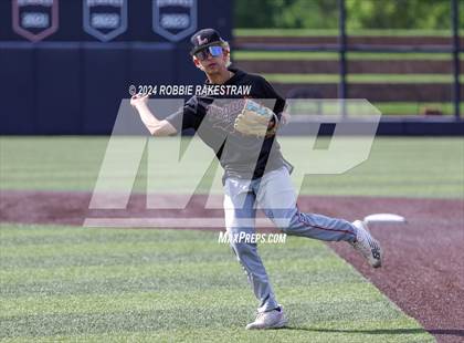 Thumbnail 3 in Rockwall-Heath vs. Mansfield Legacy (UIL 6A Regional Quarterfinal Playoffs) photogallery.