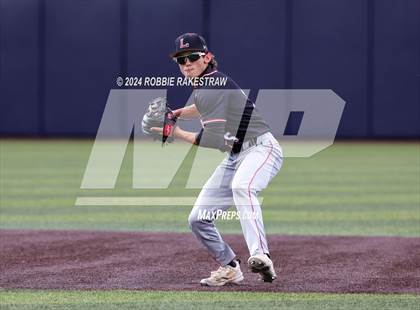 Thumbnail 3 in Rockwall-Heath vs. Mansfield Legacy (UIL 6A Regional Quarterfinal Playoffs) photogallery.