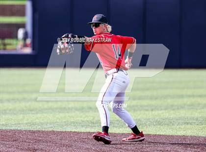 Thumbnail 2 in Rockwall-Heath vs. Mansfield Legacy (UIL 6A Regional Quarterfinal Playoffs) photogallery.