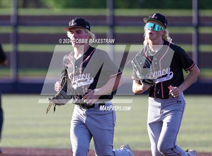 Thumbnail 3 in Rockwall-Heath vs. Mansfield Legacy (UIL 6A Regional Quarterfinal Playoffs) photogallery.