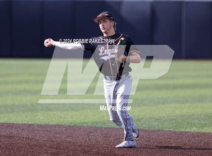 Thumbnail 2 in Rockwall-Heath vs. Mansfield Legacy (UIL 6A Regional Quarterfinal Playoffs) photogallery.