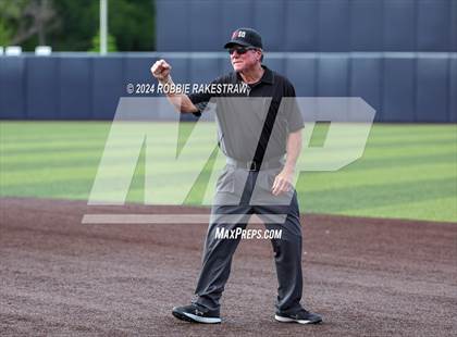 Thumbnail 2 in Rockwall-Heath vs. Mansfield Legacy (UIL 6A Regional Quarterfinal Playoffs) photogallery.