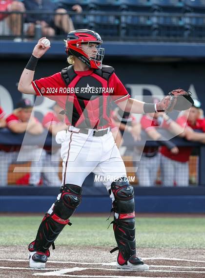 Thumbnail 1 in Rockwall-Heath vs. Mansfield Legacy (UIL 6A Regional Quarterfinal Playoffs) photogallery.