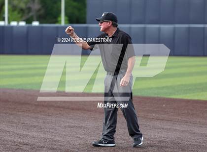 Thumbnail 1 in Rockwall-Heath vs. Mansfield Legacy (UIL 6A Regional Quarterfinal Playoffs) photogallery.