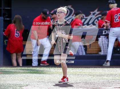 Thumbnail 2 in Rockwall-Heath vs. Mansfield Legacy (UIL 6A Regional Quarterfinal Playoffs) photogallery.