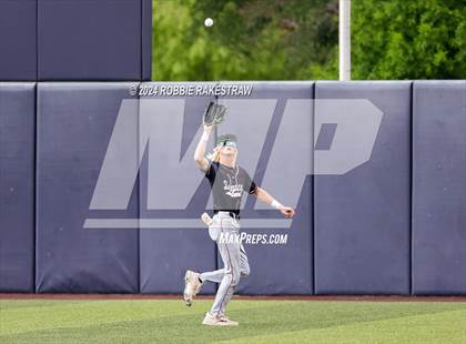 Thumbnail 2 in Rockwall-Heath vs. Mansfield Legacy (UIL 6A Regional Quarterfinal Playoffs) photogallery.