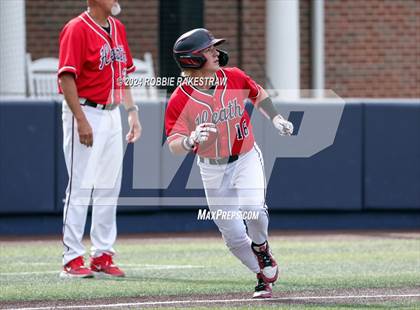 Thumbnail 3 in Rockwall-Heath vs. Mansfield Legacy (UIL 6A Regional Quarterfinal Playoffs) photogallery.