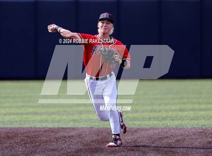 Thumbnail 1 in Rockwall-Heath vs. Mansfield Legacy (UIL 6A Regional Quarterfinal Playoffs) photogallery.