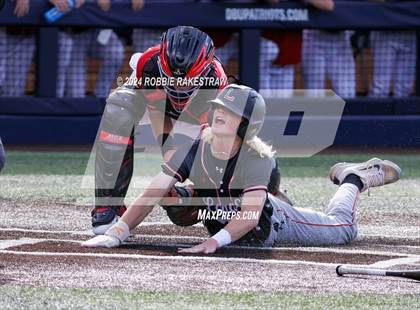 Thumbnail 1 in Rockwall-Heath vs. Mansfield Legacy (UIL 6A Regional Quarterfinal Playoffs) photogallery.