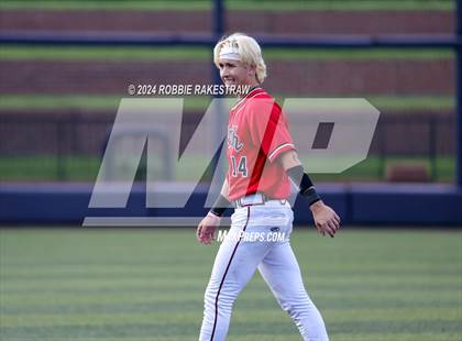 Thumbnail 2 in Rockwall-Heath vs. Mansfield Legacy (UIL 6A Regional Quarterfinal Playoffs) photogallery.