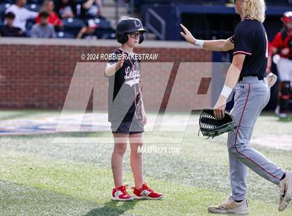 Thumbnail 2 in Rockwall-Heath vs. Mansfield Legacy (UIL 6A Regional Quarterfinal Playoffs) photogallery.