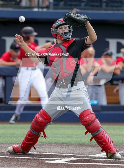 Thumbnail 1 in Rockwall-Heath vs. Mansfield Legacy (UIL 6A Regional Quarterfinal Playoffs) photogallery.