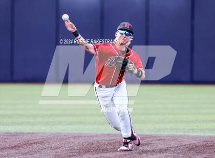 Thumbnail 2 in Rockwall-Heath vs. Mansfield Legacy (UIL 6A Regional Quarterfinal Playoffs) photogallery.