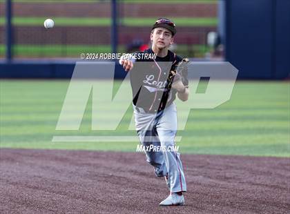Thumbnail 2 in Rockwall-Heath vs. Mansfield Legacy (UIL 6A Regional Quarterfinal Playoffs) photogallery.