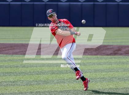 Thumbnail 3 in Rockwall-Heath vs. Mansfield Legacy (UIL 6A Regional Quarterfinal Playoffs) photogallery.
