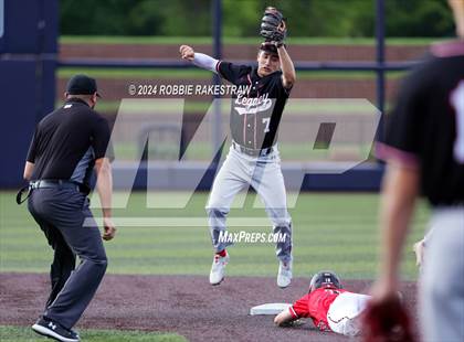 Thumbnail 2 in Rockwall-Heath vs. Mansfield Legacy (UIL 6A Regional Quarterfinal Playoffs) photogallery.