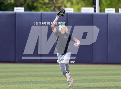 Thumbnail 1 in Rockwall-Heath vs. Mansfield Legacy (UIL 6A Regional Quarterfinal Playoffs) photogallery.