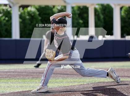 Thumbnail 3 in Rockwall-Heath vs. Mansfield Legacy (UIL 6A Regional Quarterfinal Playoffs) photogallery.