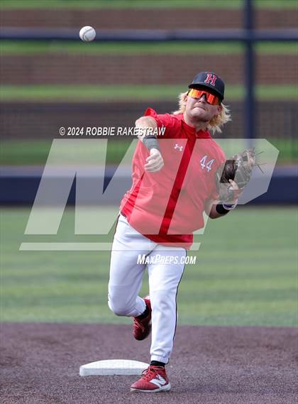 Thumbnail 3 in Rockwall-Heath vs. Mansfield Legacy (UIL 6A Regional Quarterfinal Playoffs) photogallery.