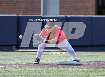 Thumbnail 3 in Rockwall-Heath vs. Mansfield Legacy (UIL 6A Regional Quarterfinal Playoffs) photogallery.