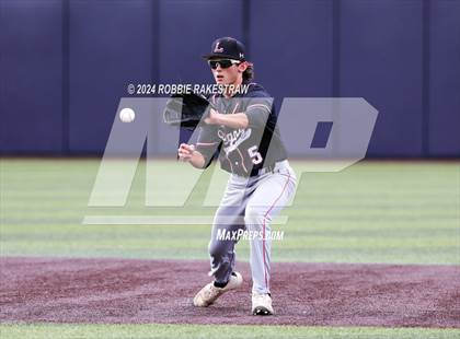 Thumbnail 2 in Rockwall-Heath vs. Mansfield Legacy (UIL 6A Regional Quarterfinal Playoffs) photogallery.