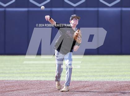Thumbnail 3 in Rockwall-Heath vs. Mansfield Legacy (UIL 6A Regional Quarterfinal Playoffs) photogallery.