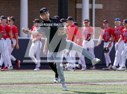 Thumbnail 2 in Rockwall-Heath vs. Mansfield Legacy (UIL 6A Regional Quarterfinal Playoffs) photogallery.