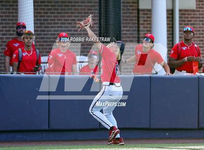 Thumbnail 1 in Rockwall-Heath vs. Mansfield Legacy (UIL 6A Regional Quarterfinal Playoffs) photogallery.
