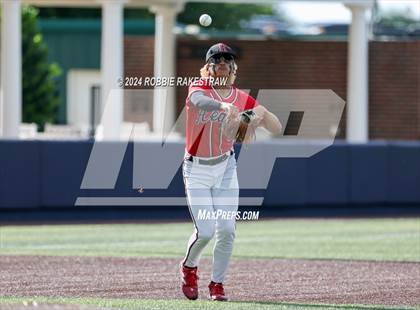 Thumbnail 2 in Rockwall-Heath vs. Mansfield Legacy (UIL 6A Regional Quarterfinal Playoffs) photogallery.
